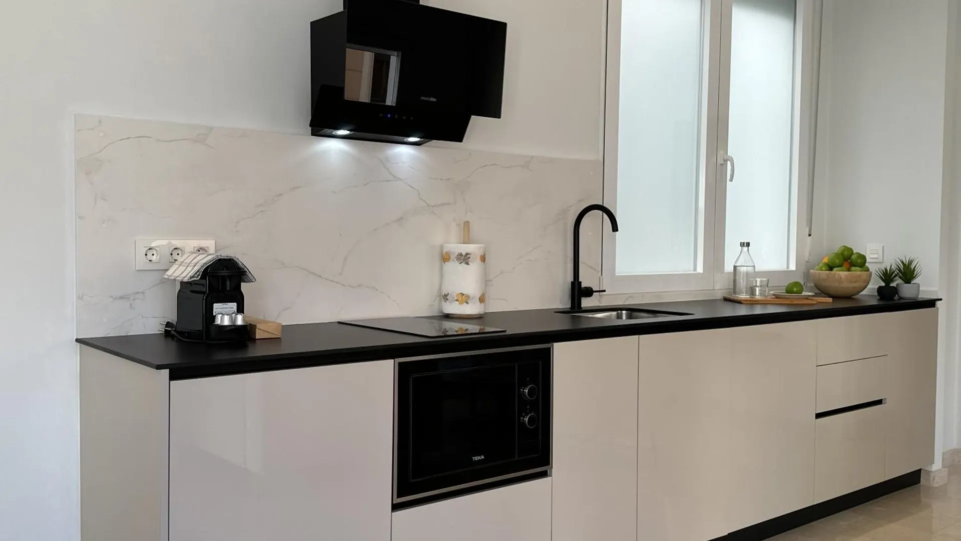 Navas 102 Cosmopolitan Loft Apartment Granada