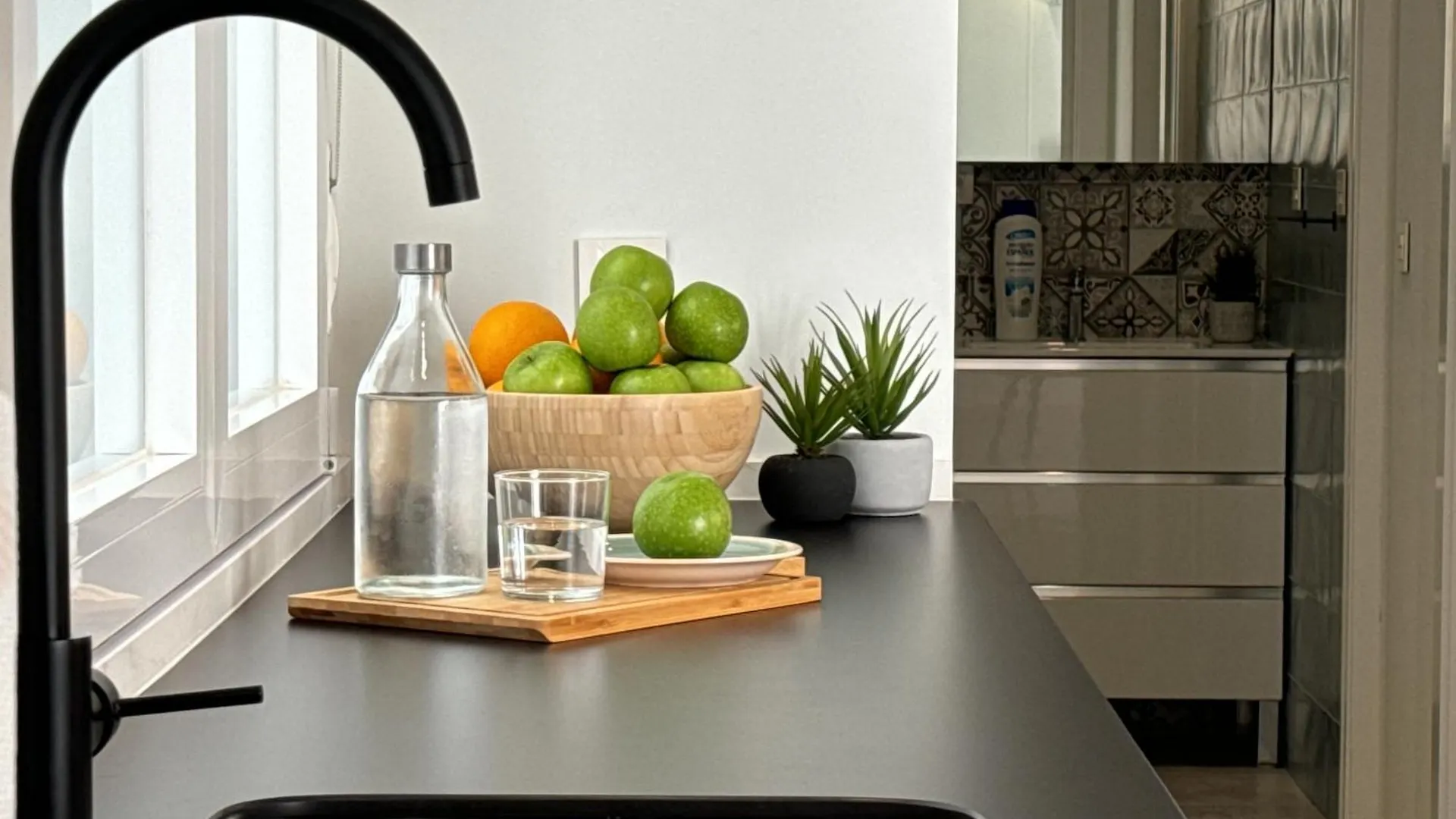 Navas 102 Cosmopolitan Loft Apartment Granada